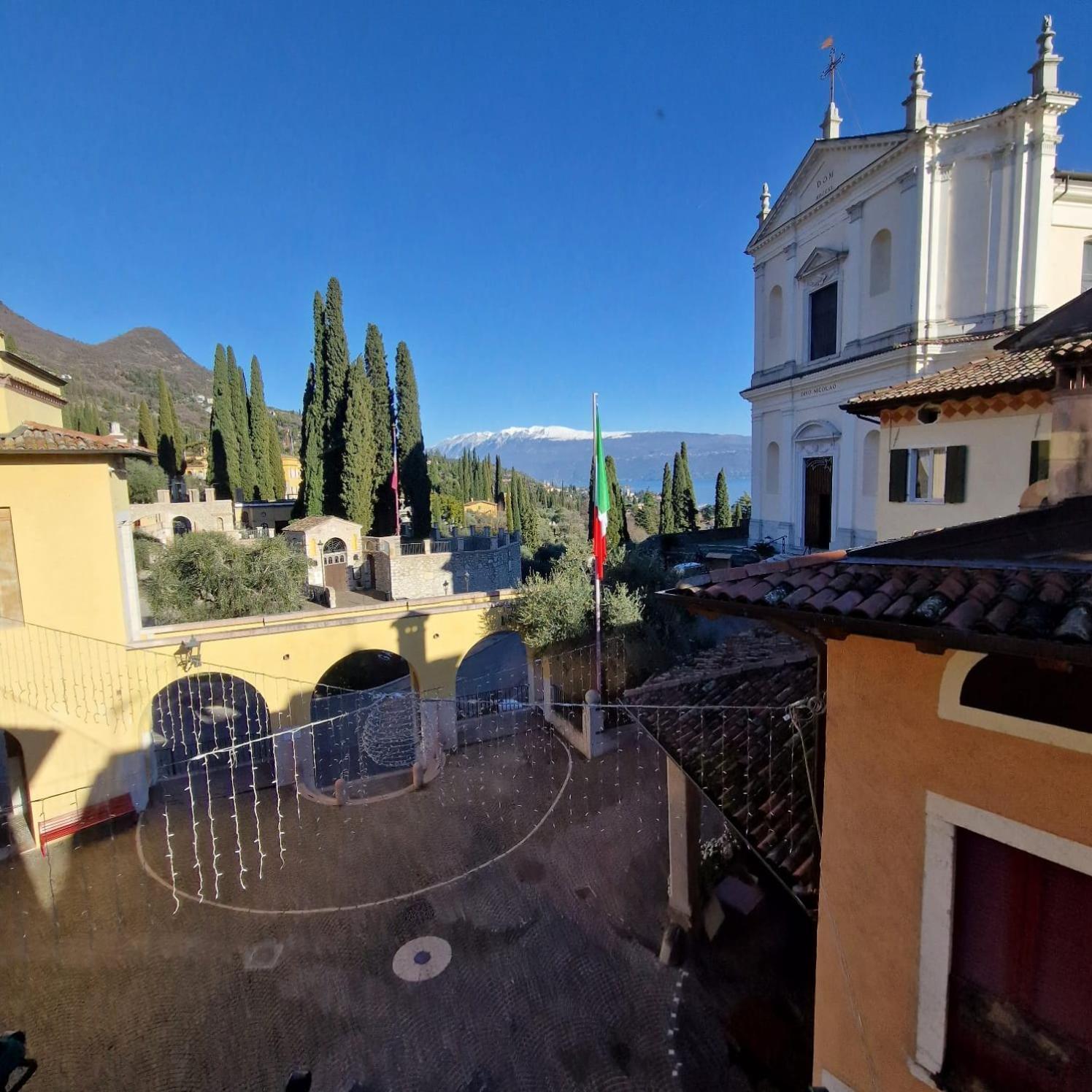 B&B Al Vittoriale Da Maja Gardone Riviera Buitenkant foto