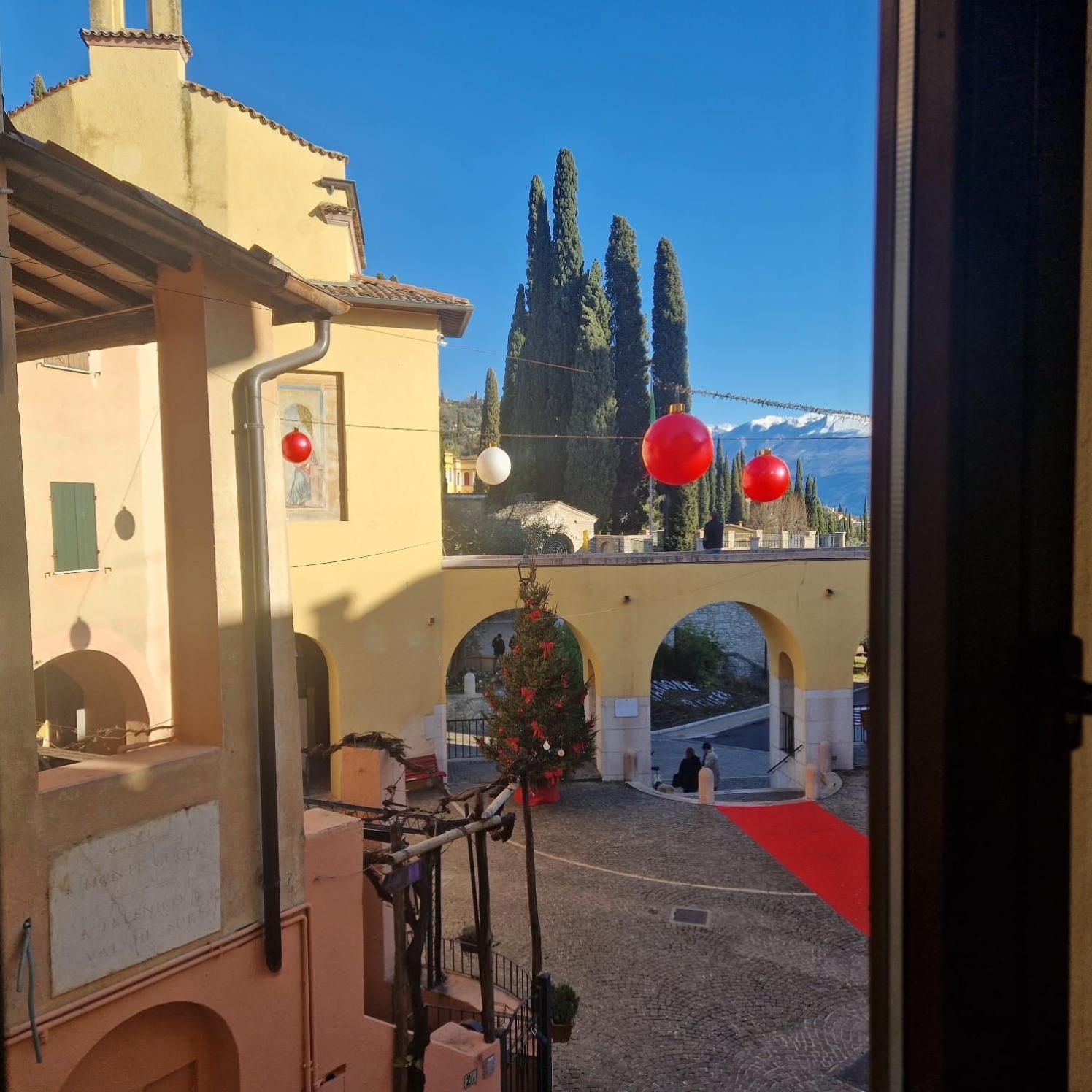 B&B Al Vittoriale Da Maja Gardone Riviera Buitenkant foto